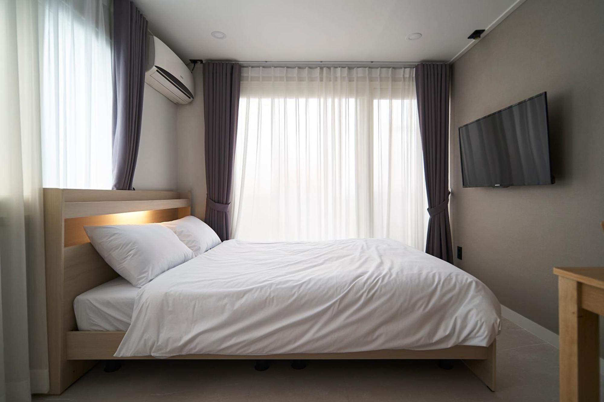 Jinsim House In Hongdea * Seoul