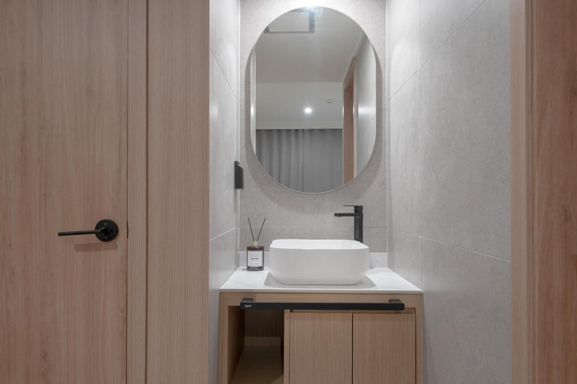 Glam Hotel *