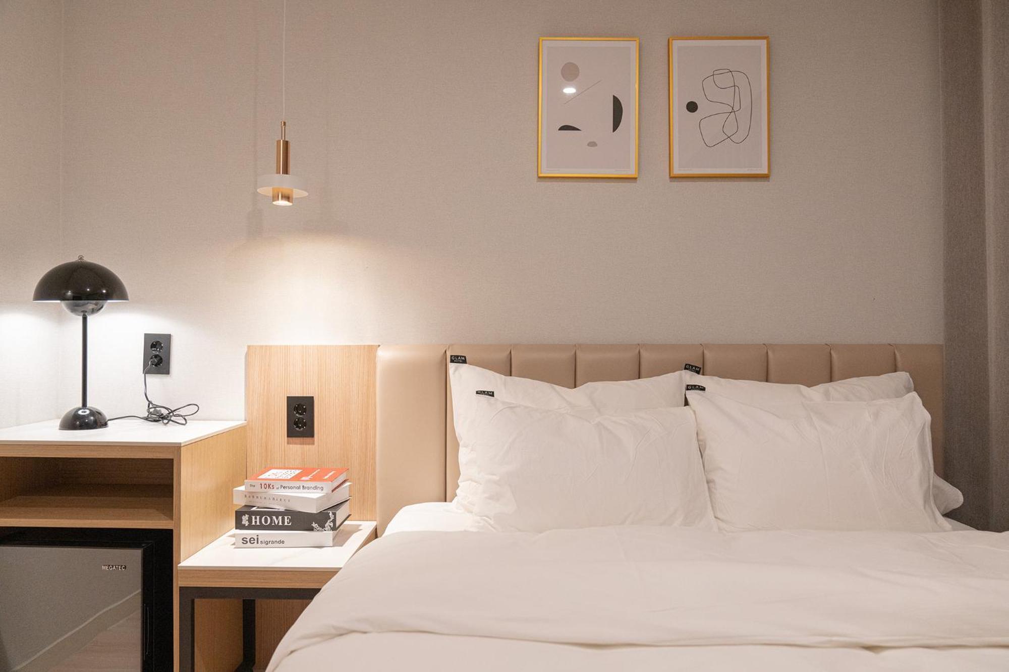 Hotel Glam *