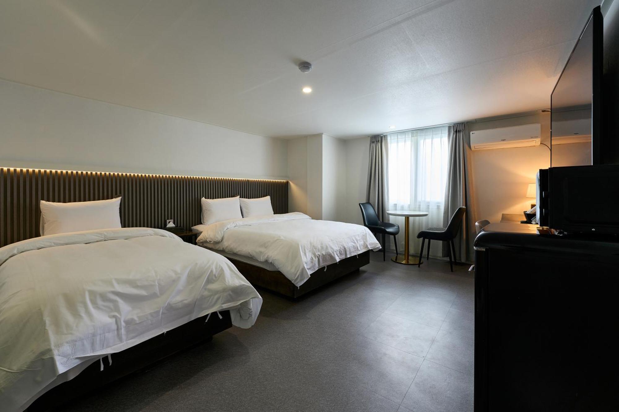 Hotel Chloe