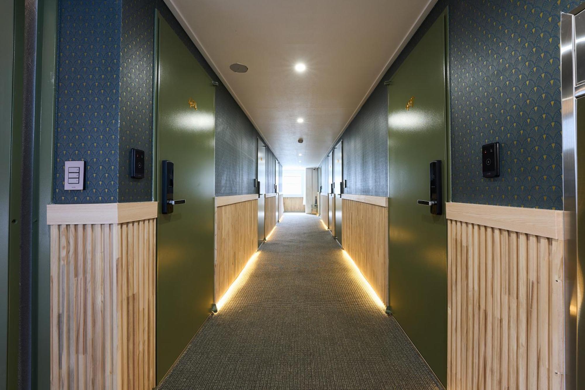 Chloe Hotel *
