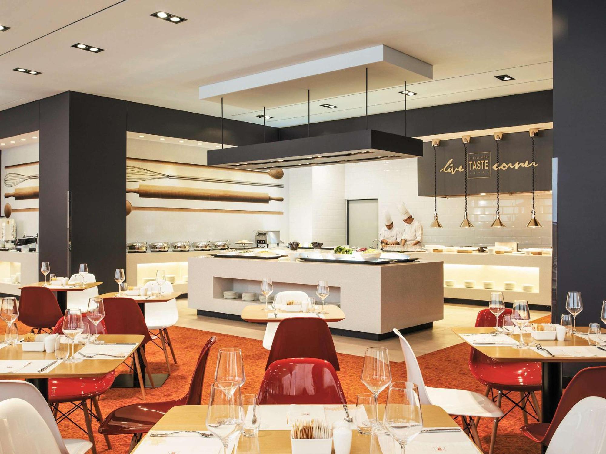 Ibis Ambassador Insadong Hotel 3*