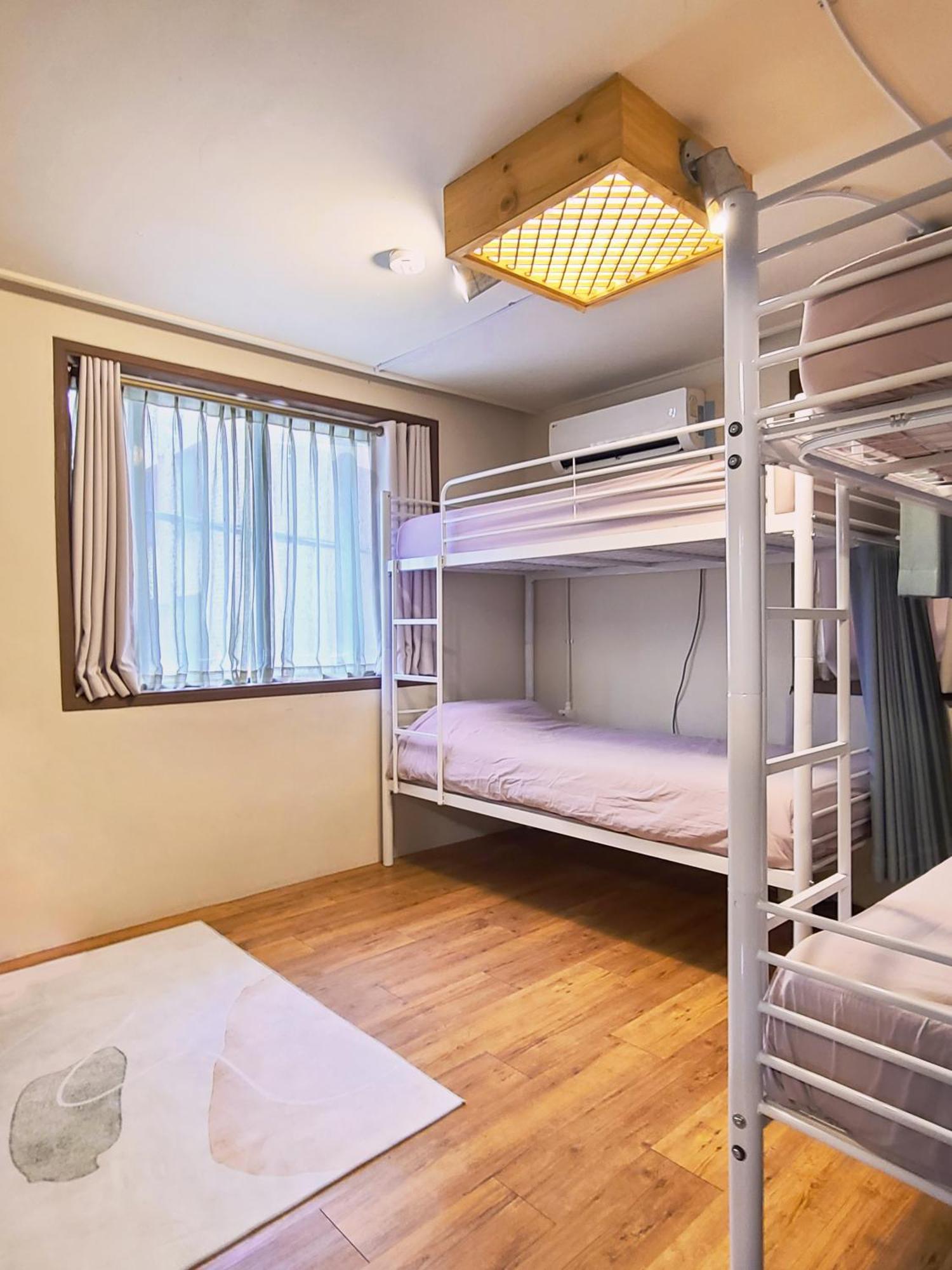 Batwo - For Foreigners Only Guest house Seoul