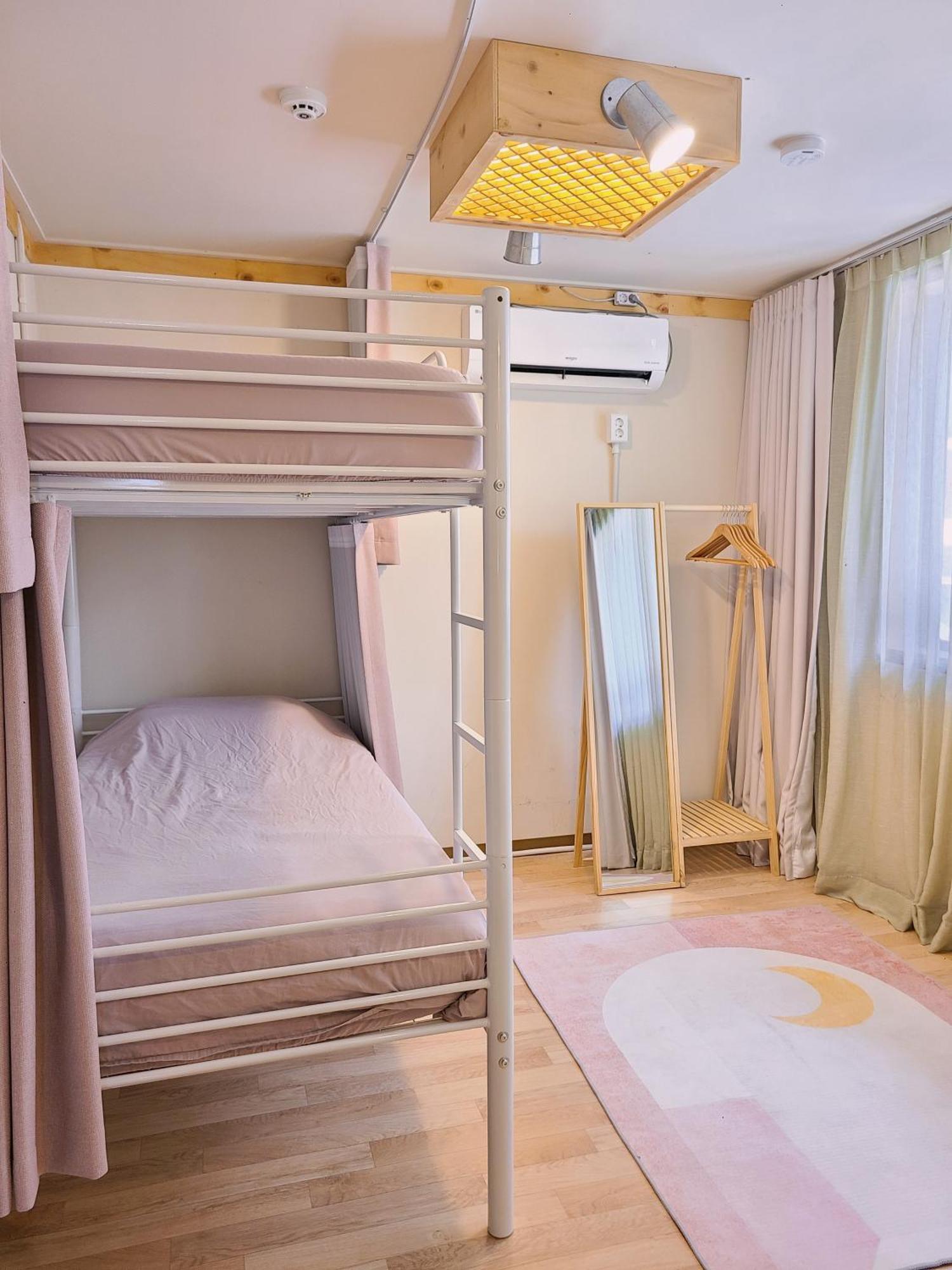 Batwo - For Foreigners Only Guest house