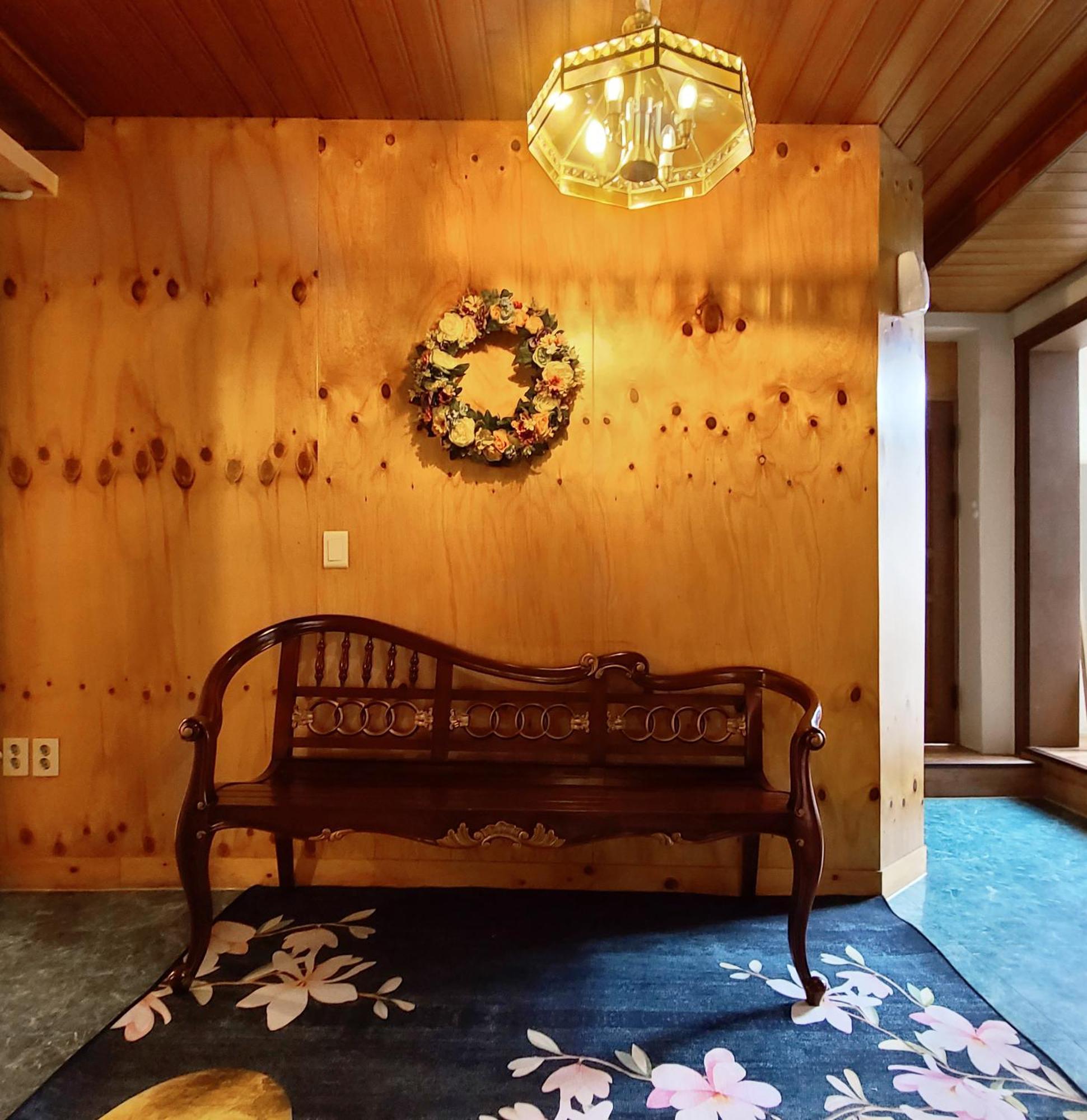 Batwo - For Foreigners Only Guest house