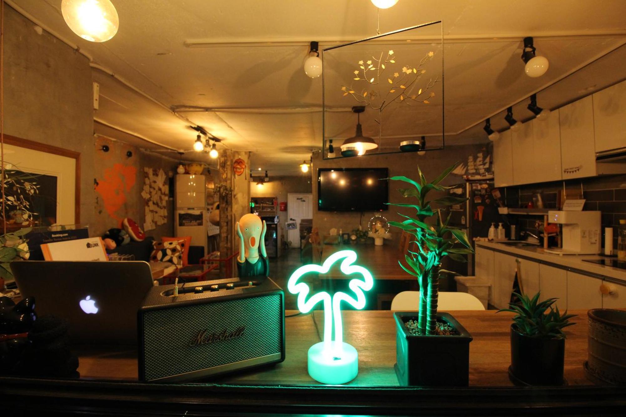 Bunk Hongdae Guest house 2*