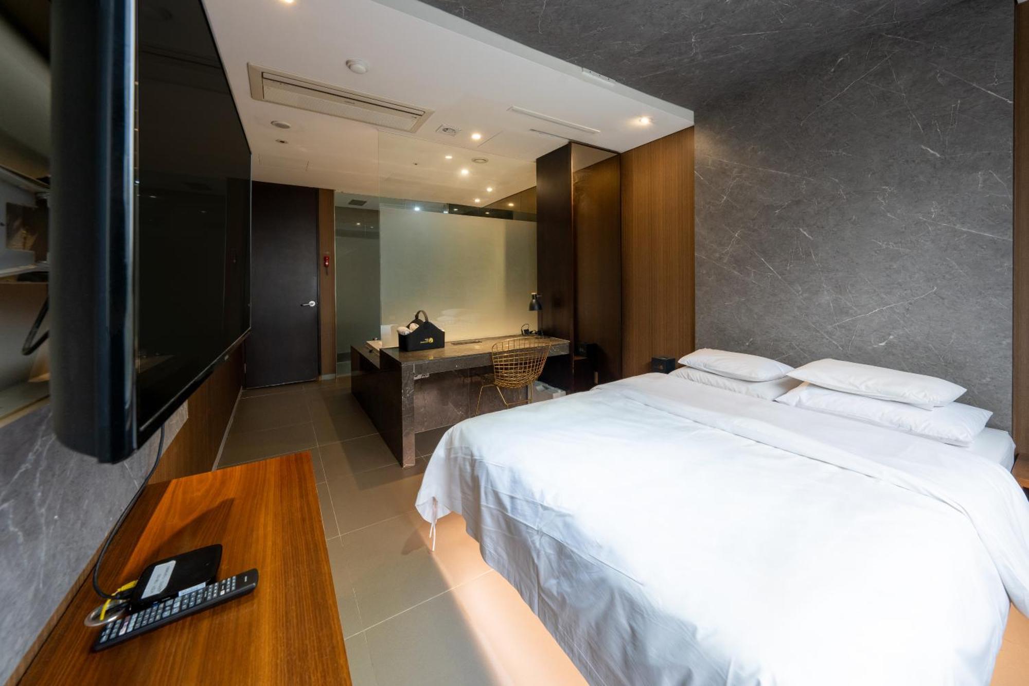 The Designers Hongdae Hotel