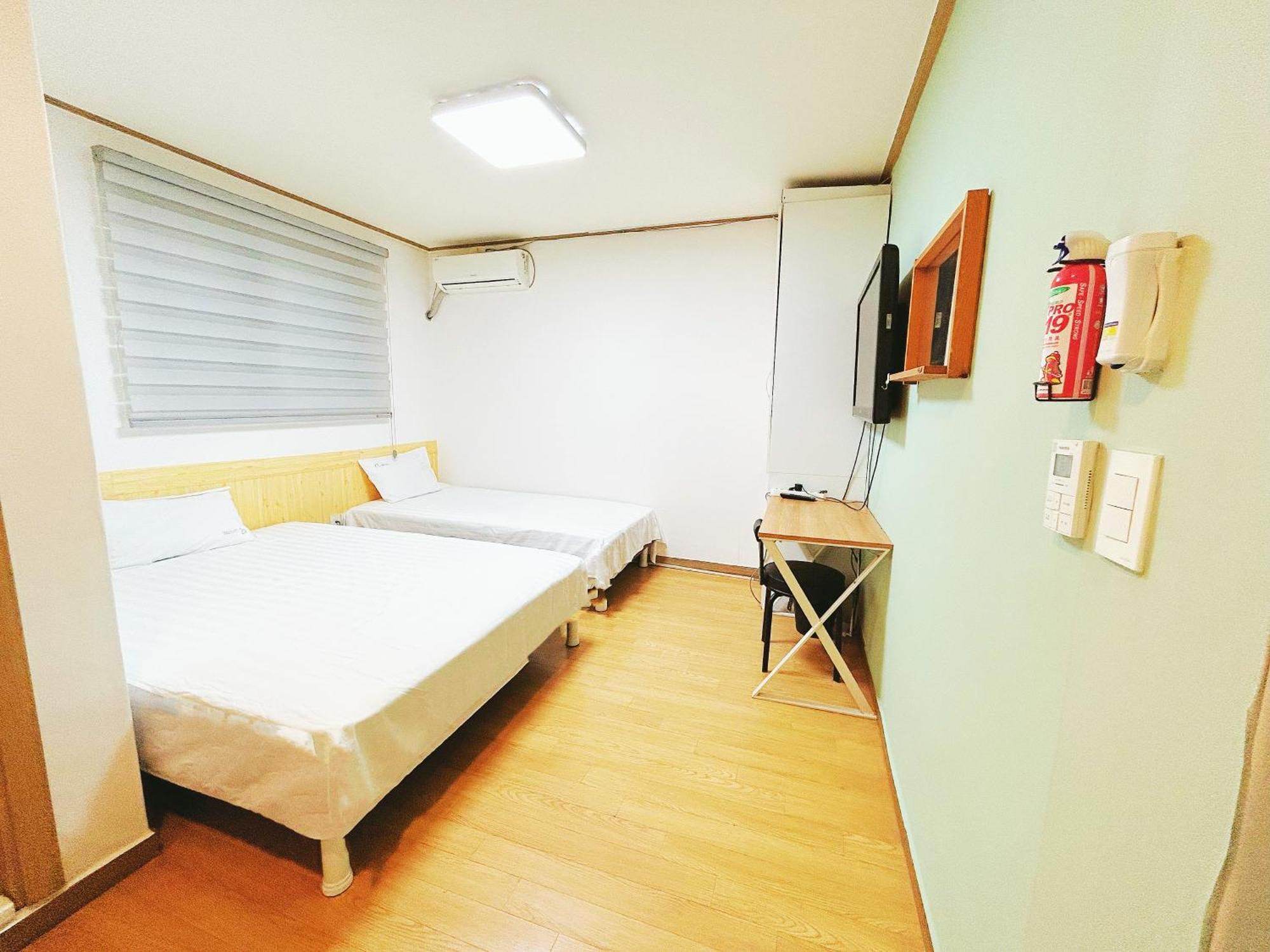 Sarang Dongdaemun Guest house Seoul