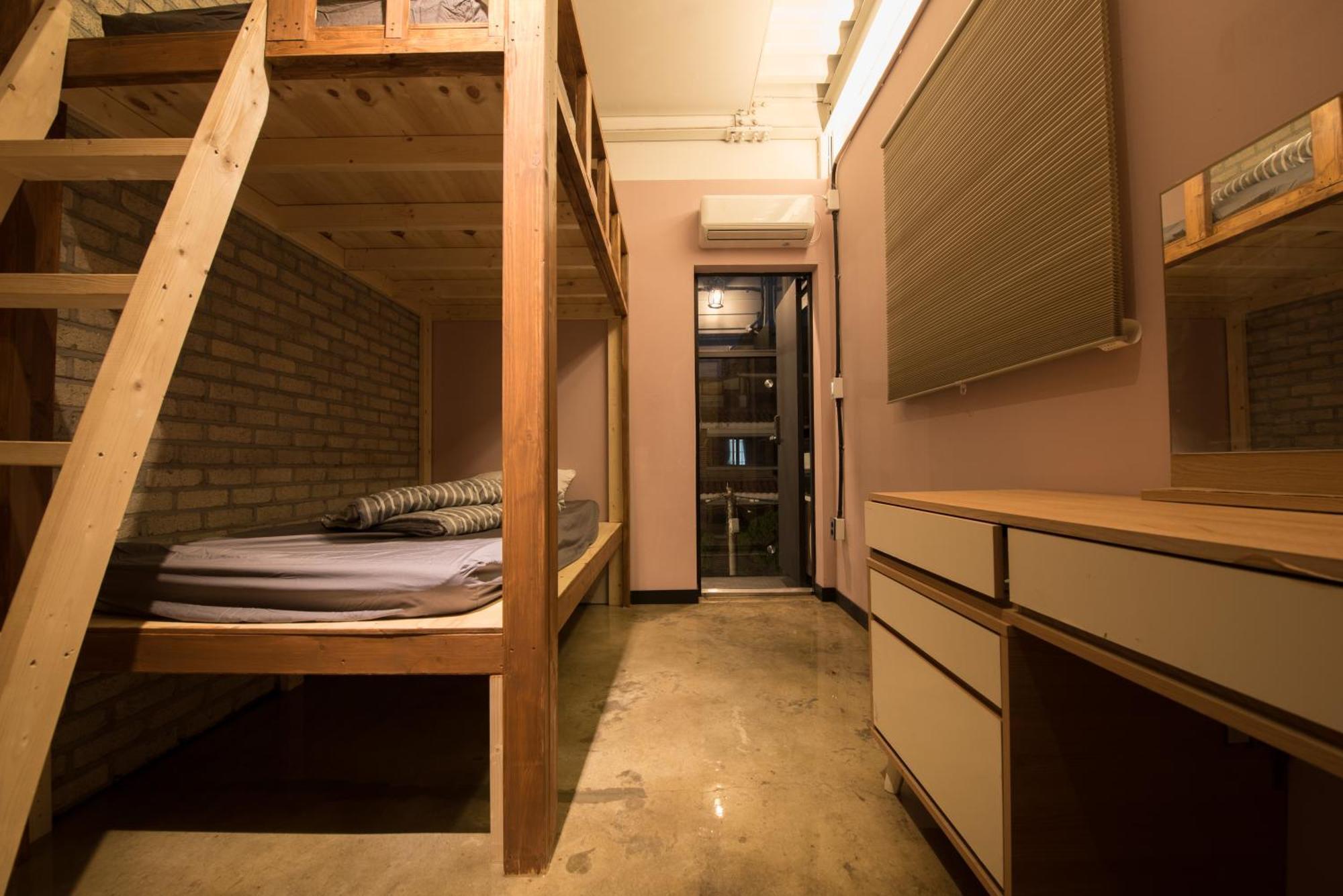 Hostel Inno & Pub Lounge Hongdae