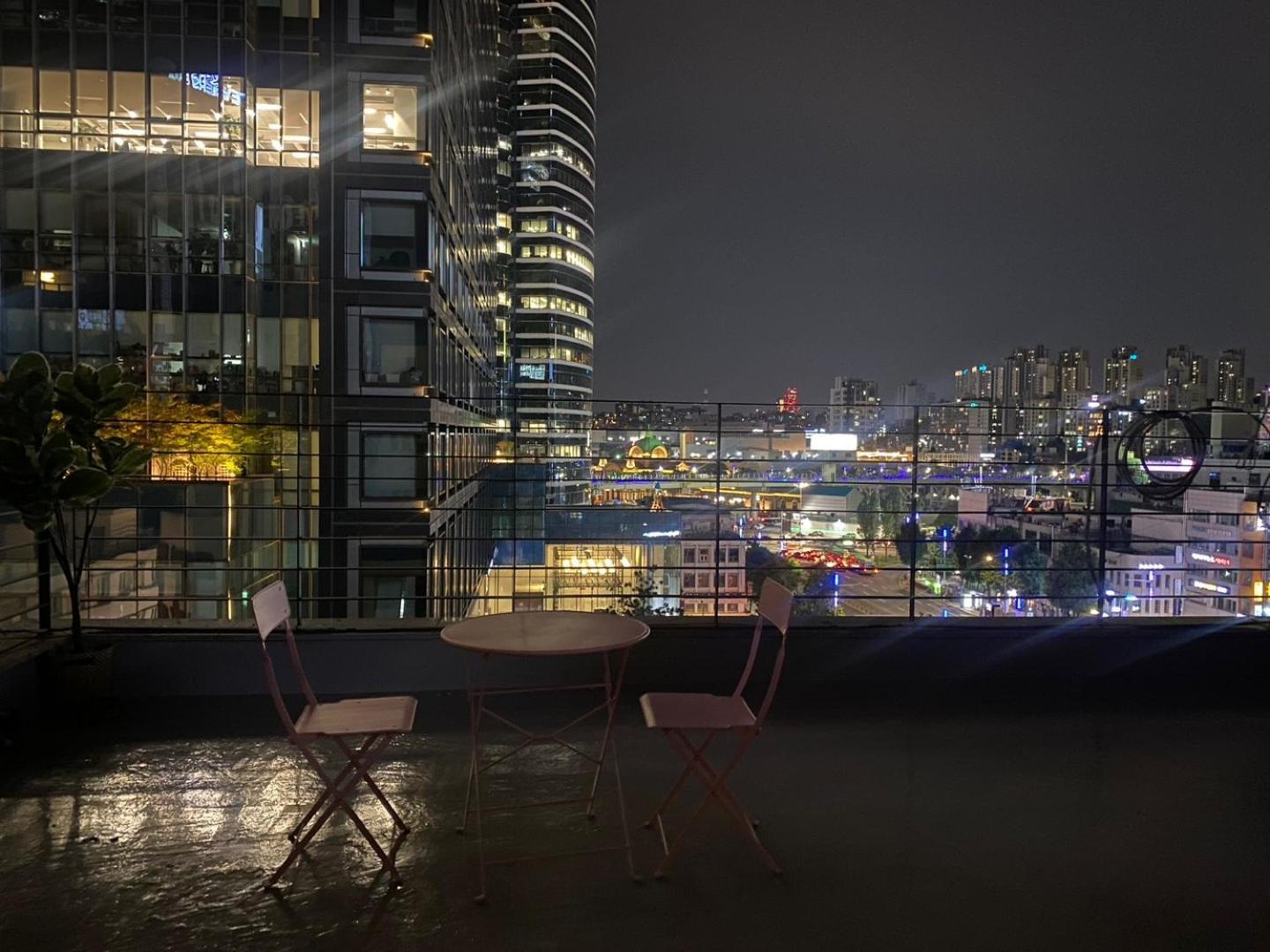 Hotel Less Seoul