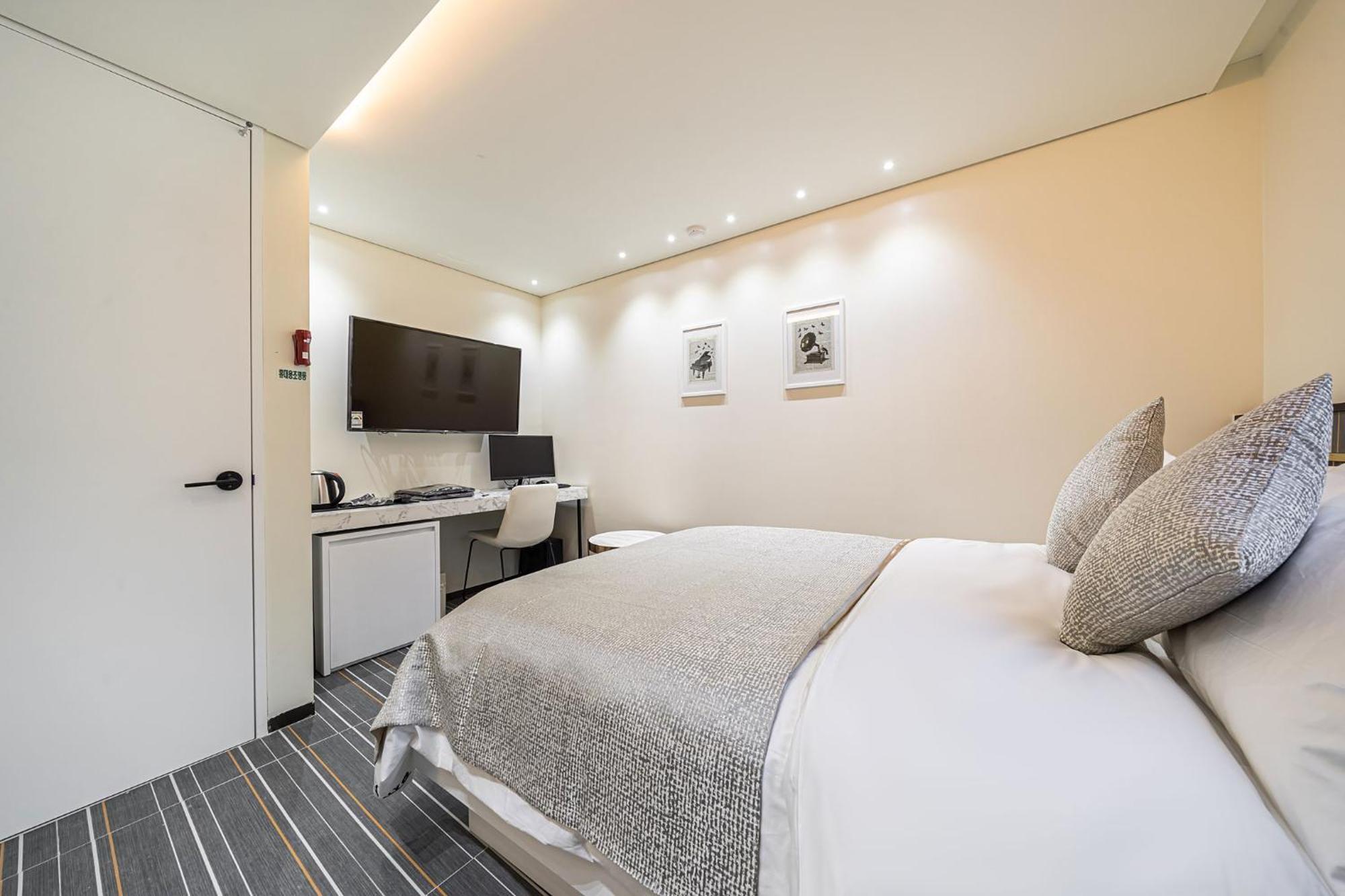 Jongno Olive Hotel *