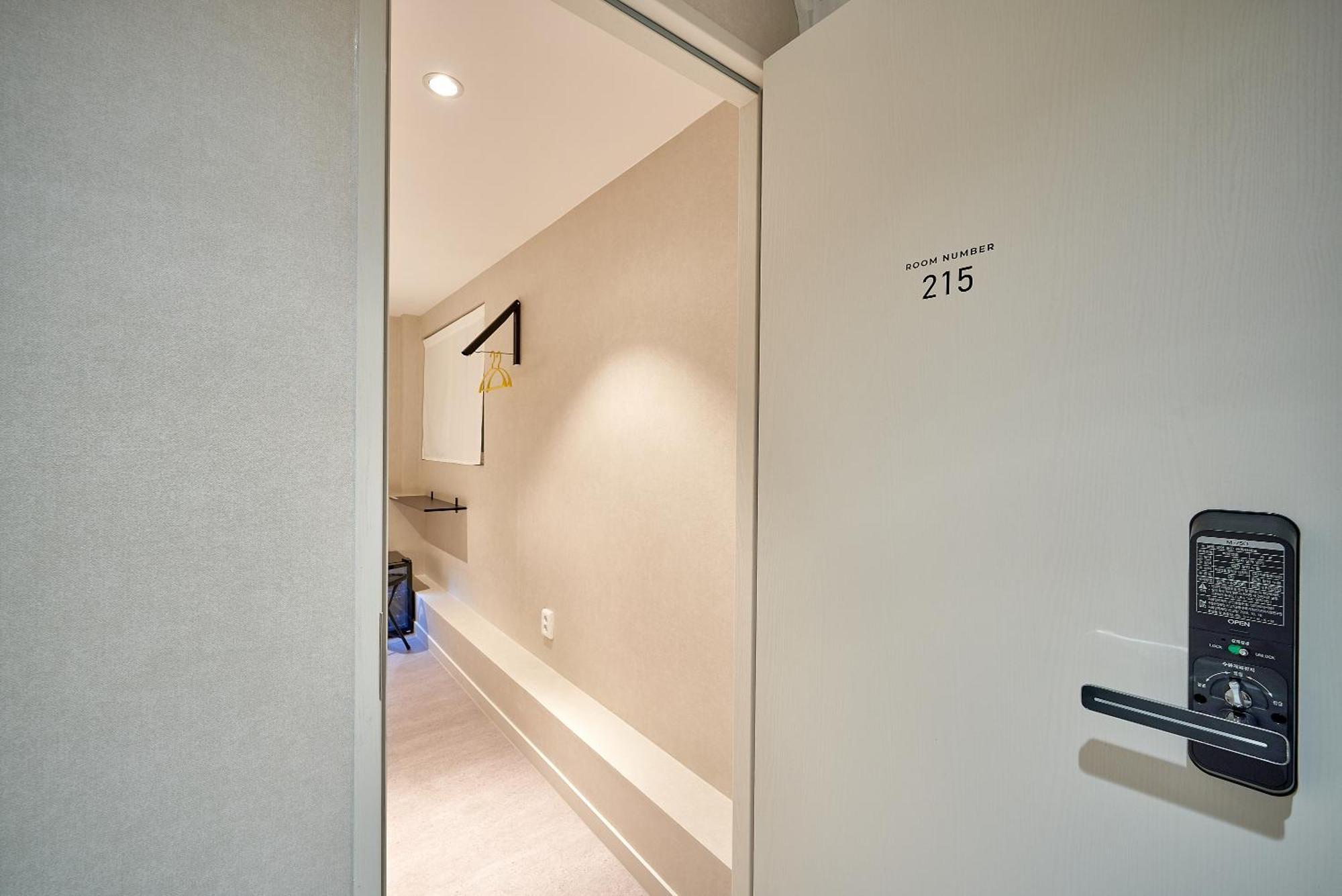 Capsule hotel Life In Euljiro Seoul
