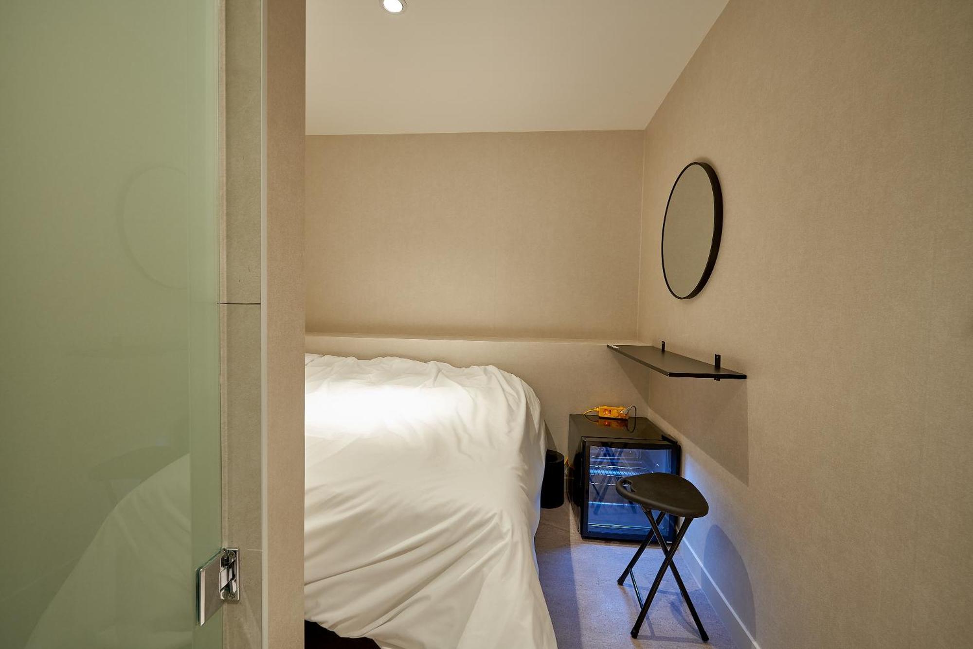 Life In Euljiro Capsule hotel Seoul