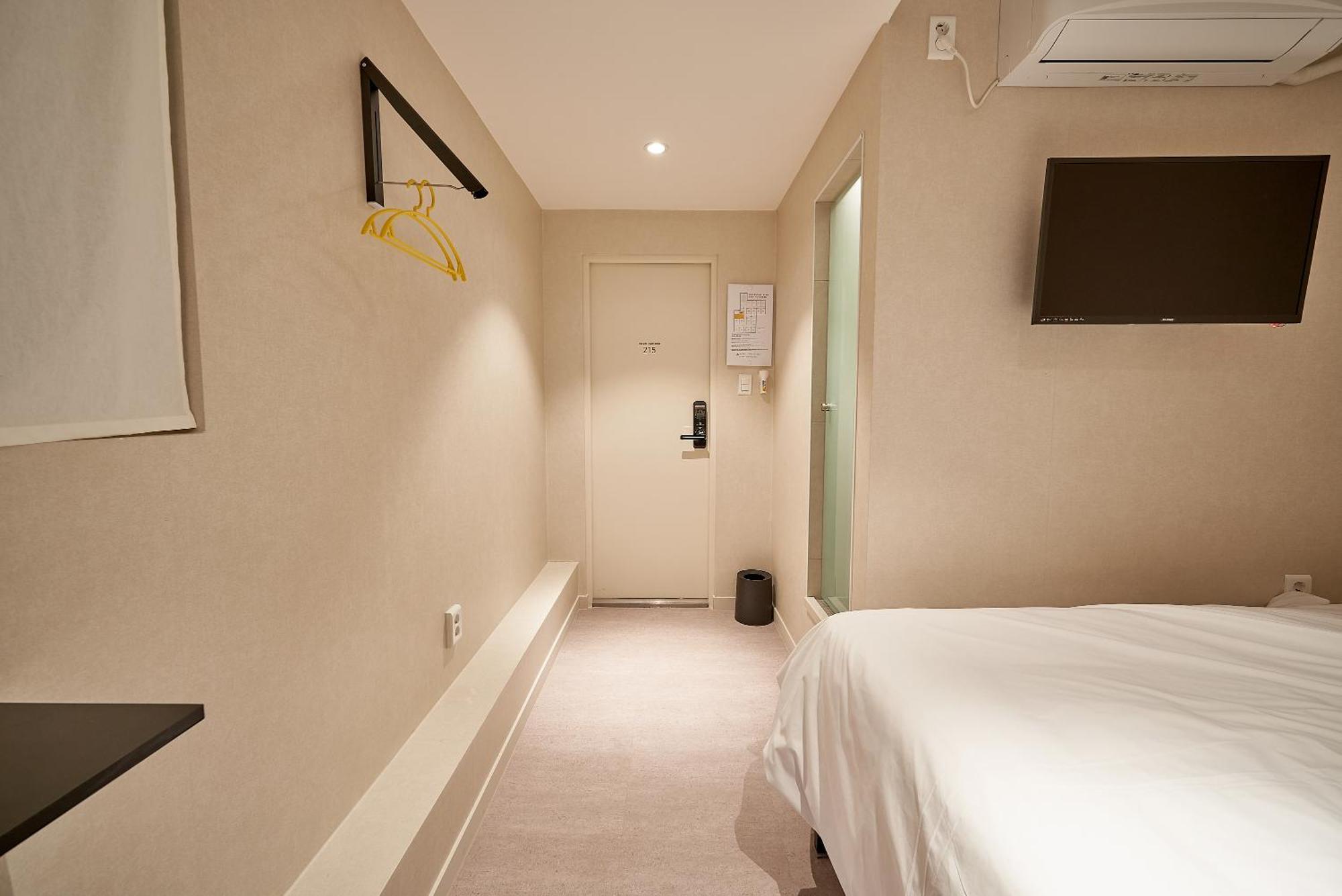 Capsule hotel Life In Euljiro Seoul