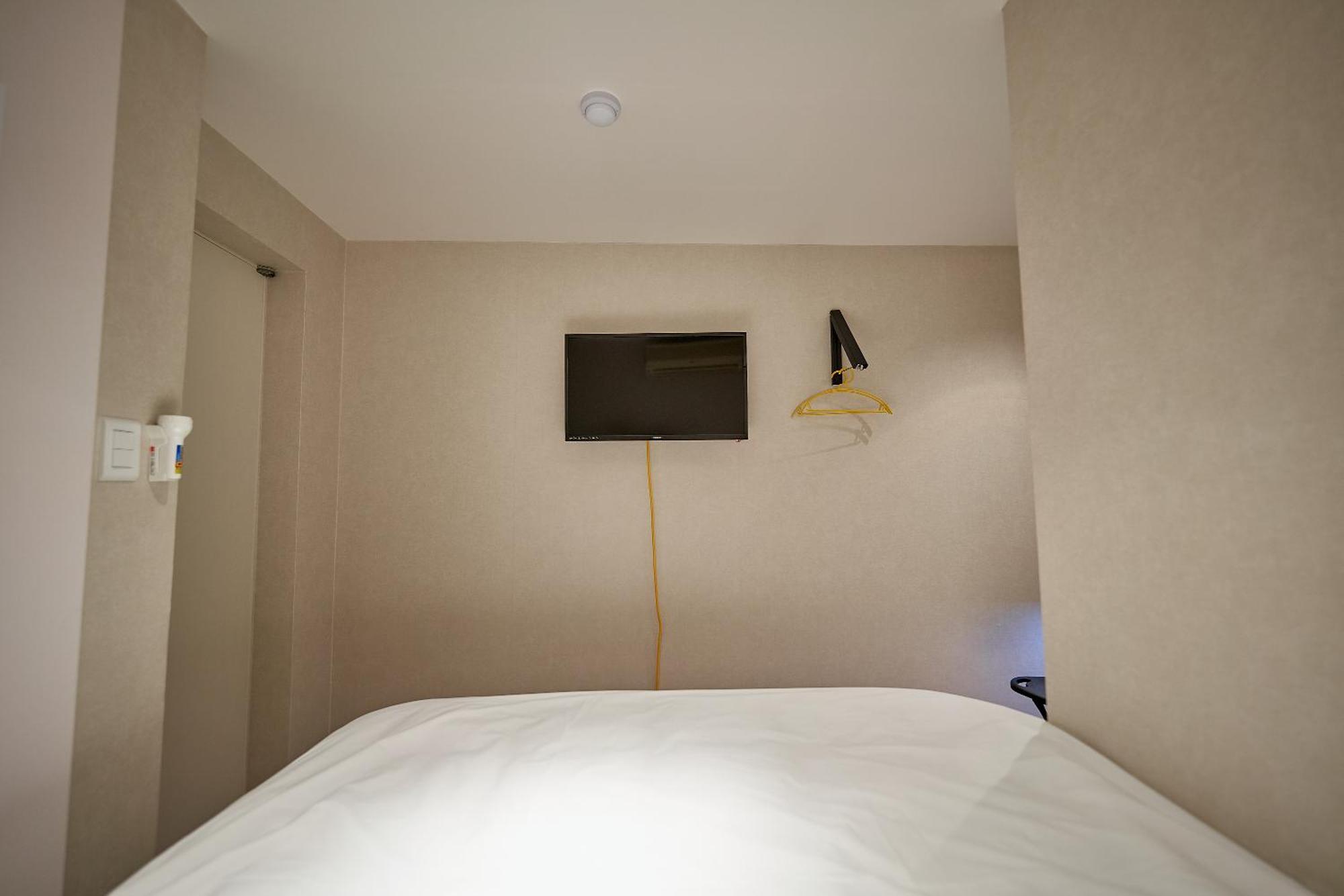 Capsule hotel Life In Euljiro