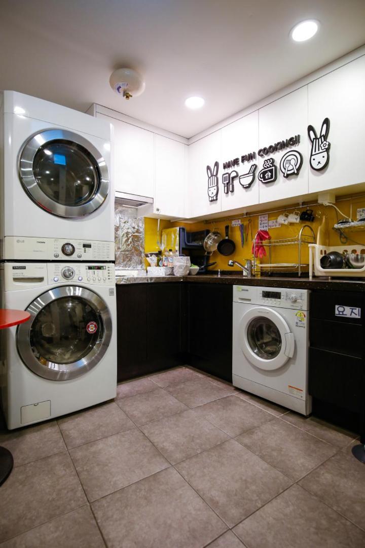 24 Sinchon Avenue Hostel