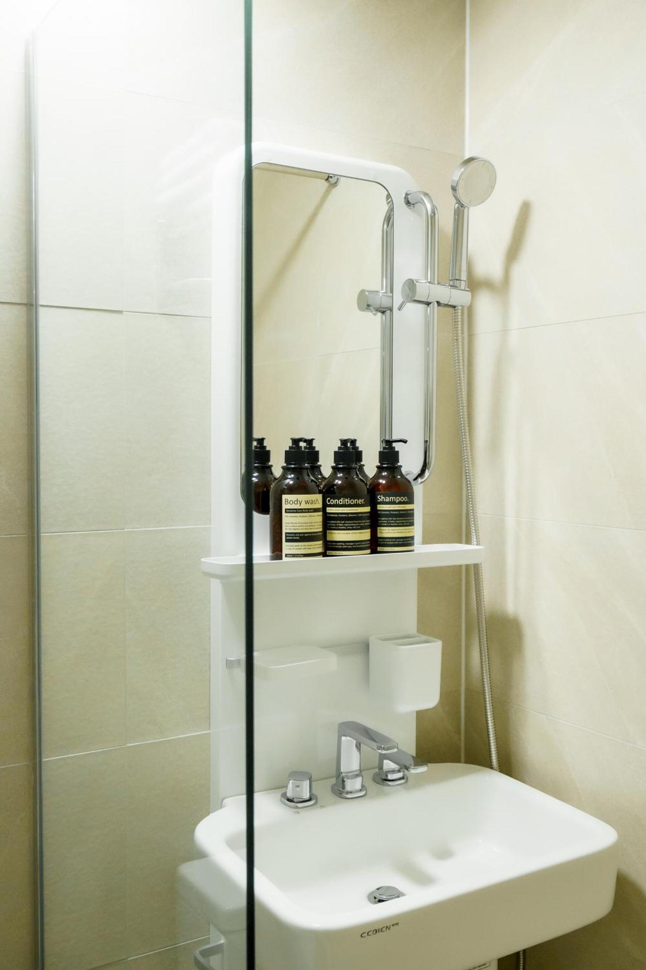 The Hue Myeongdong Guest house *