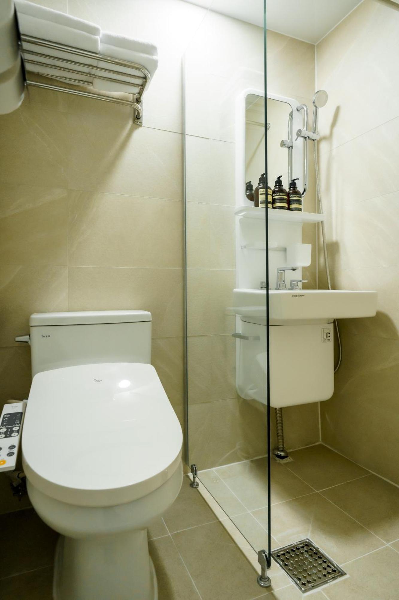 Guest house The Hue Myeongdong *