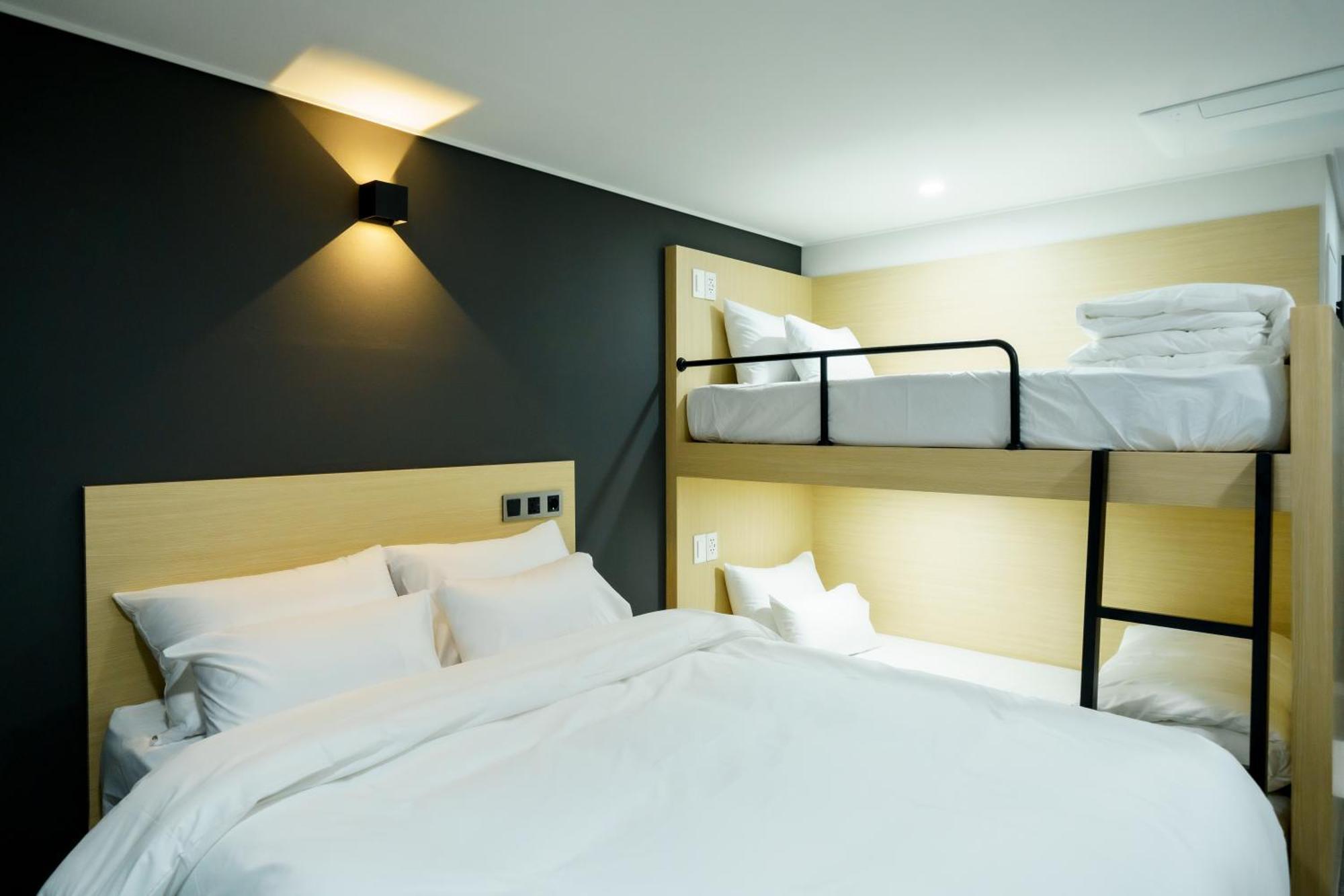 Guest house The Hue Myeongdong *