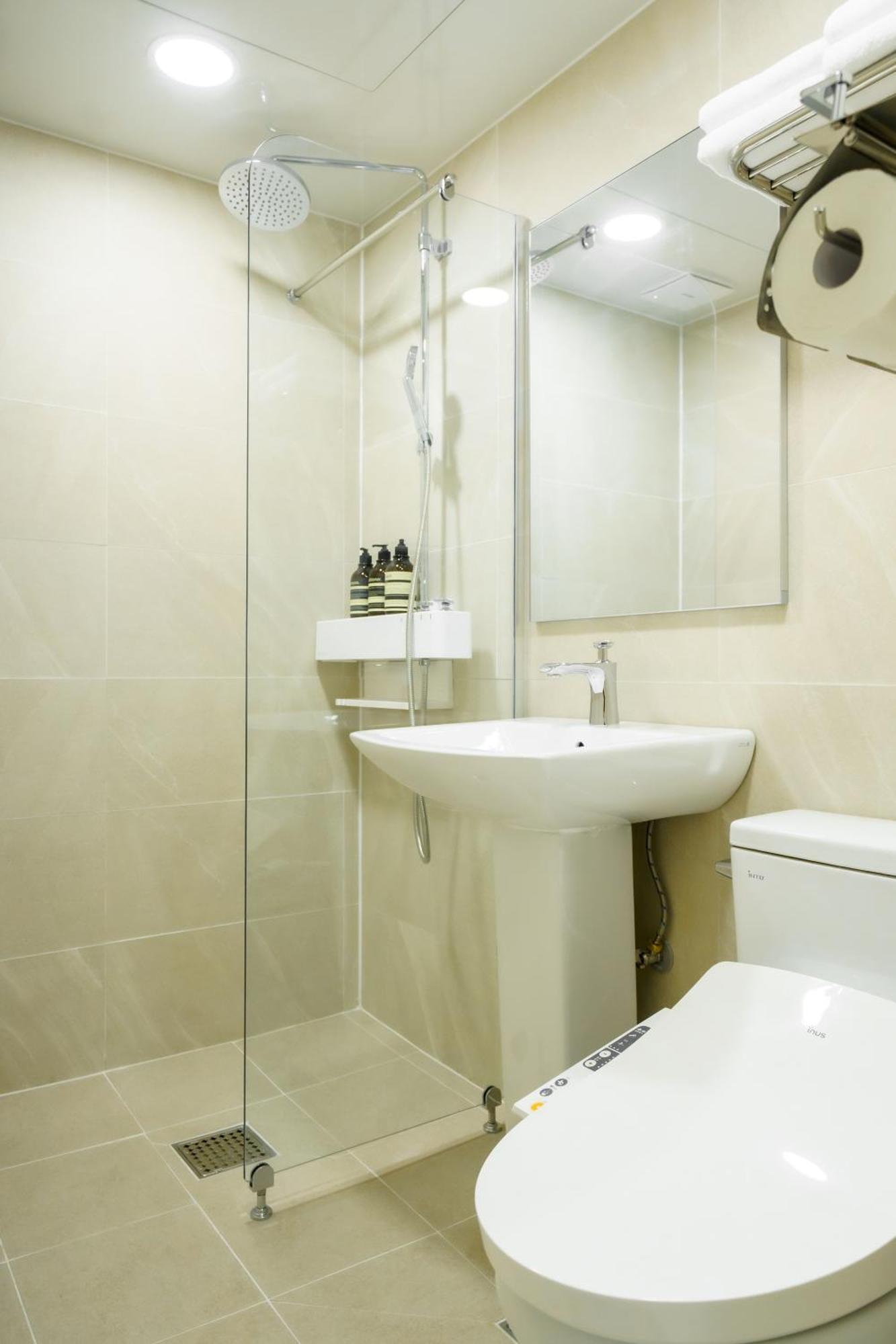 The Hue Myeongdong Guest house