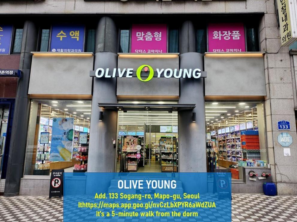 Evermore #sinchon Station 5min #seogang Station 1min Apartment *