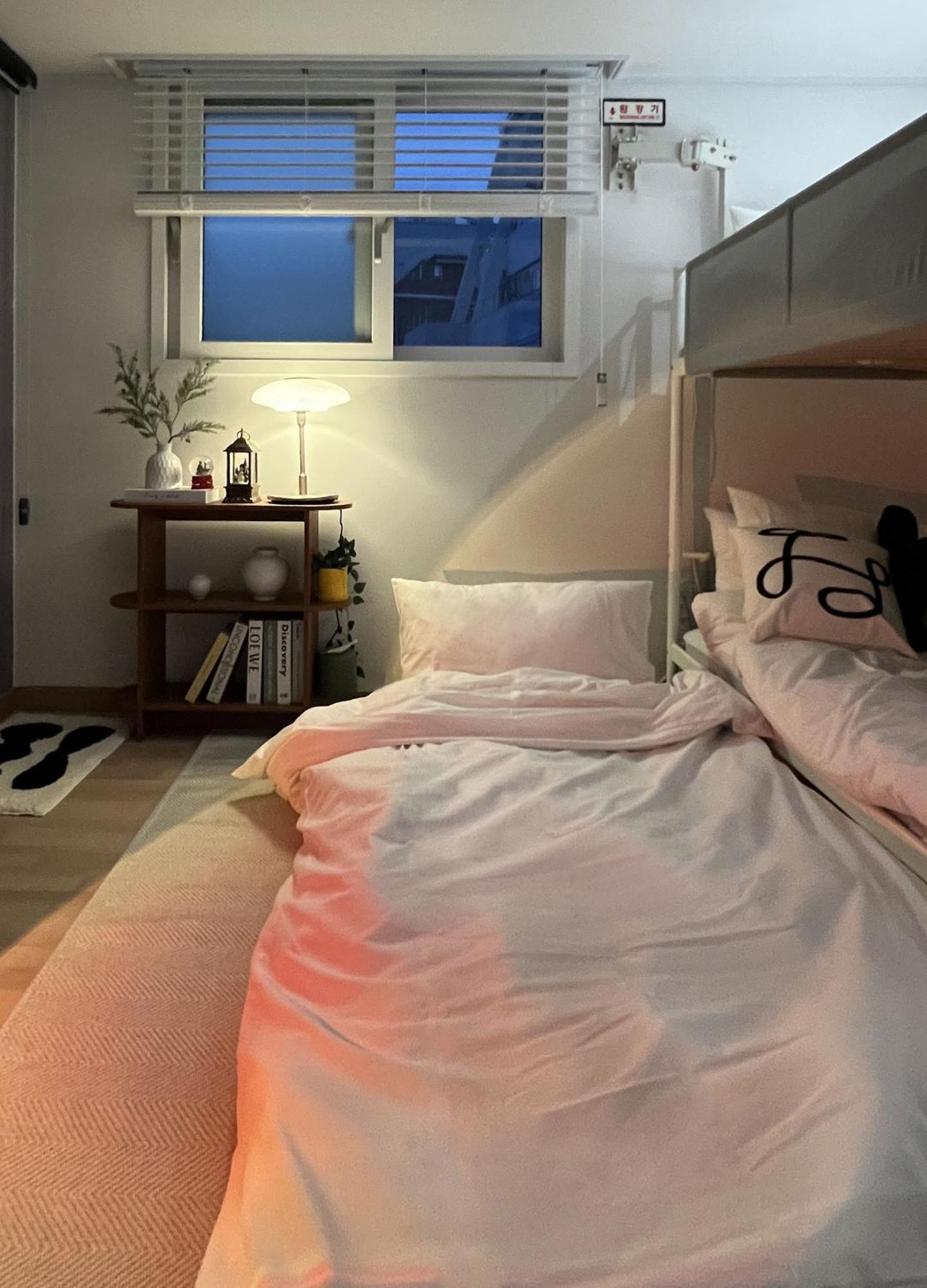 Hongdae Station 7min, Designer House Vila *