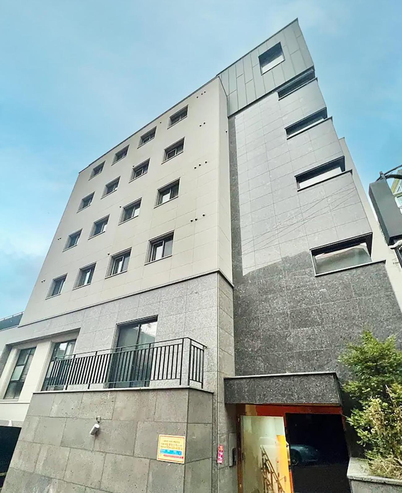 Hongdae Station 7min, Designer House Vila