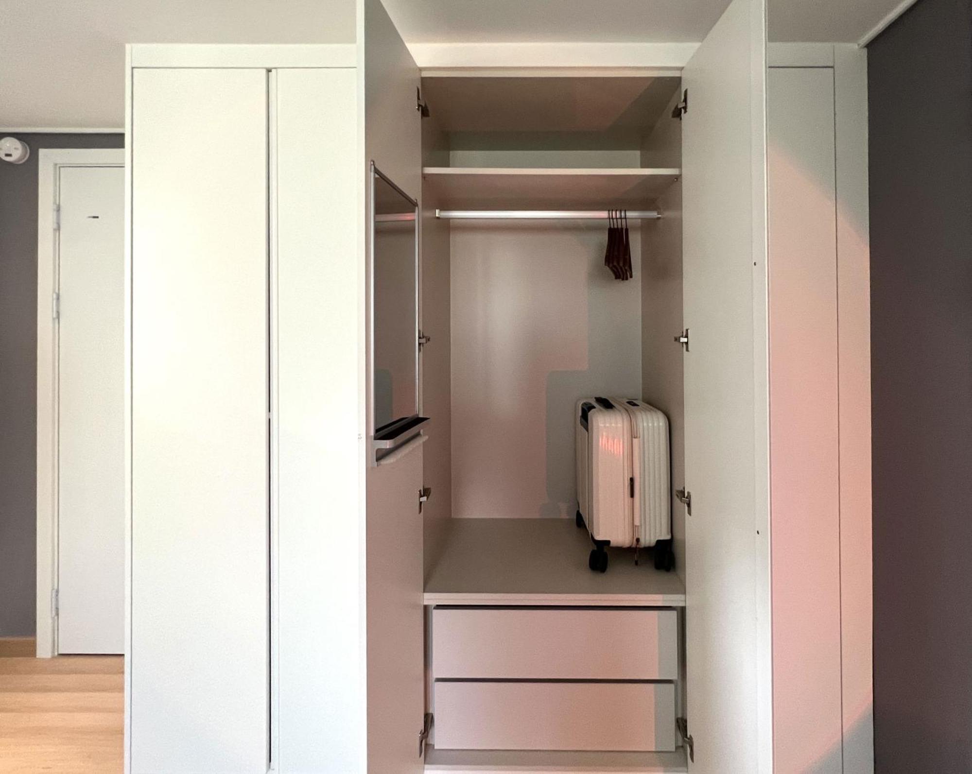 Hongdae Station 7min, Designer House Vila