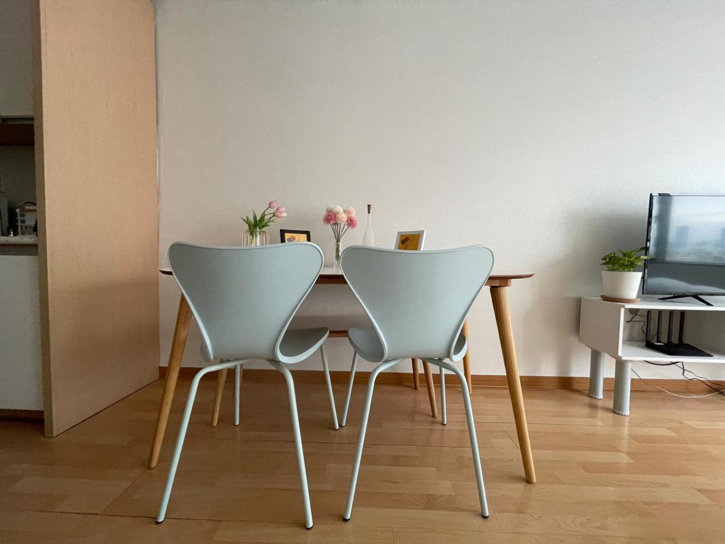 Apartment Hongdae Guesthouse3 1min From Hongik Uni Station Exit #1 Seoul