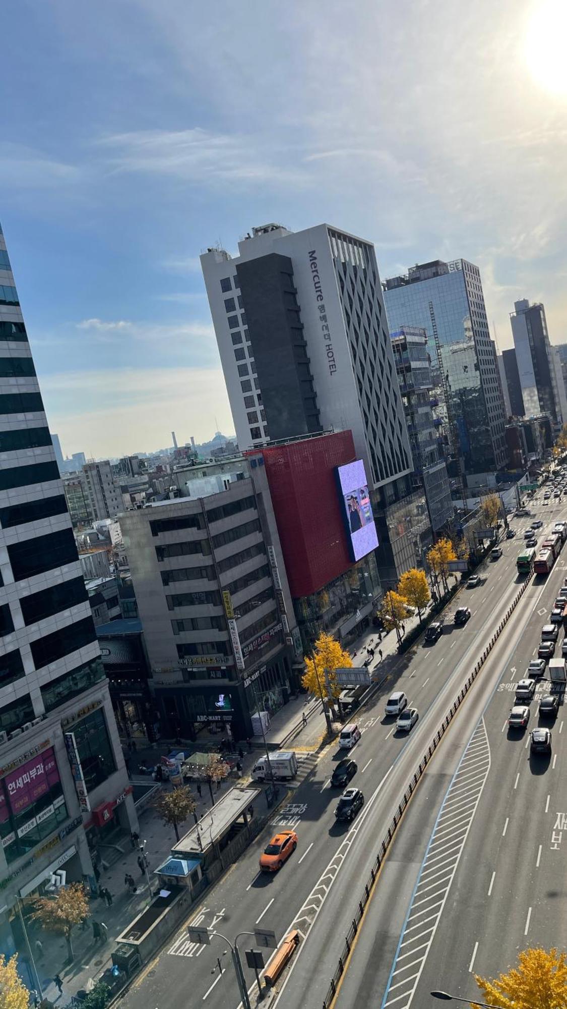 Hongdae Guesthouse3 1min From Hongik Uni Station Exit #1 Seoul