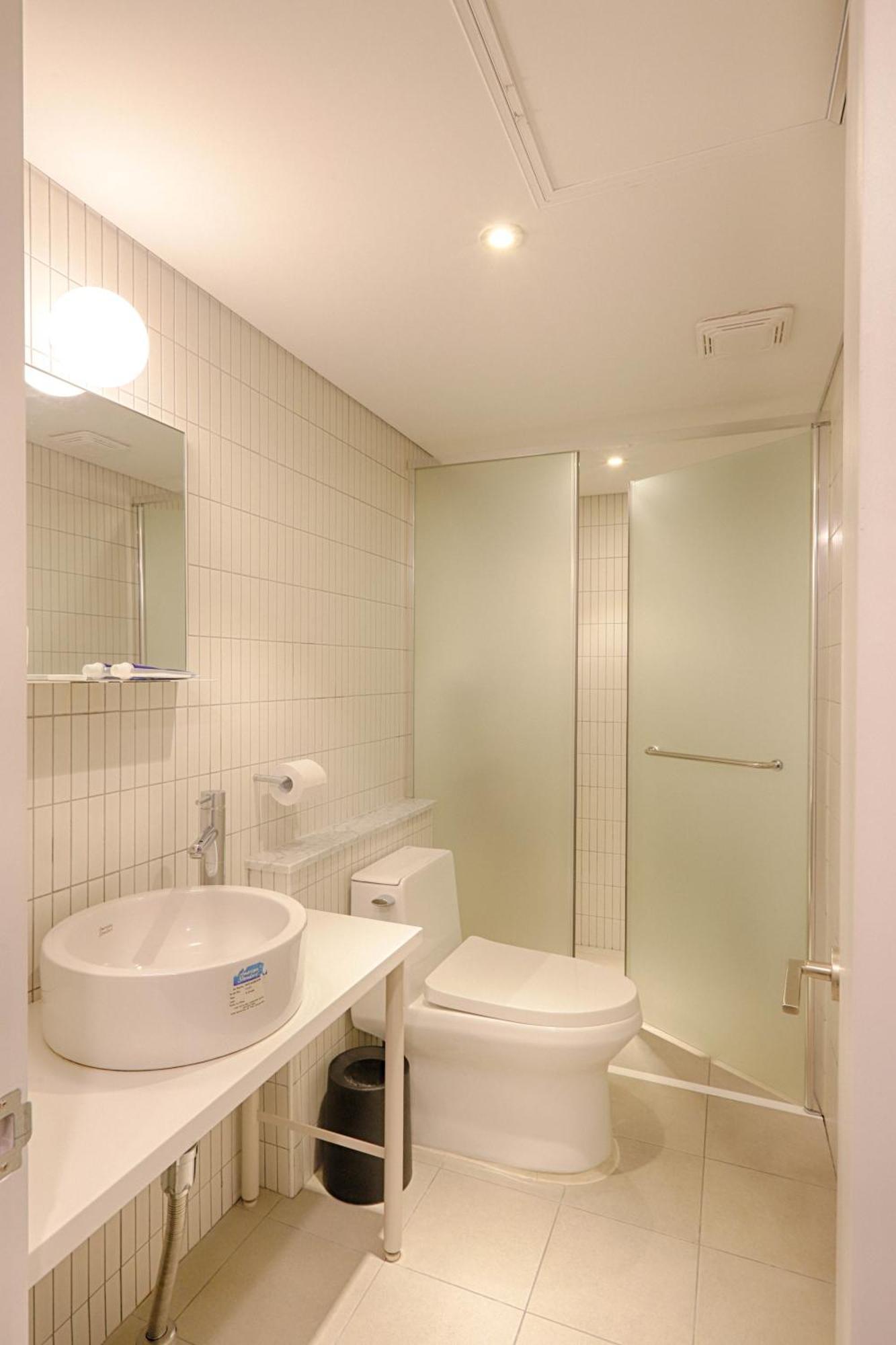Upflo Hostel Seoul