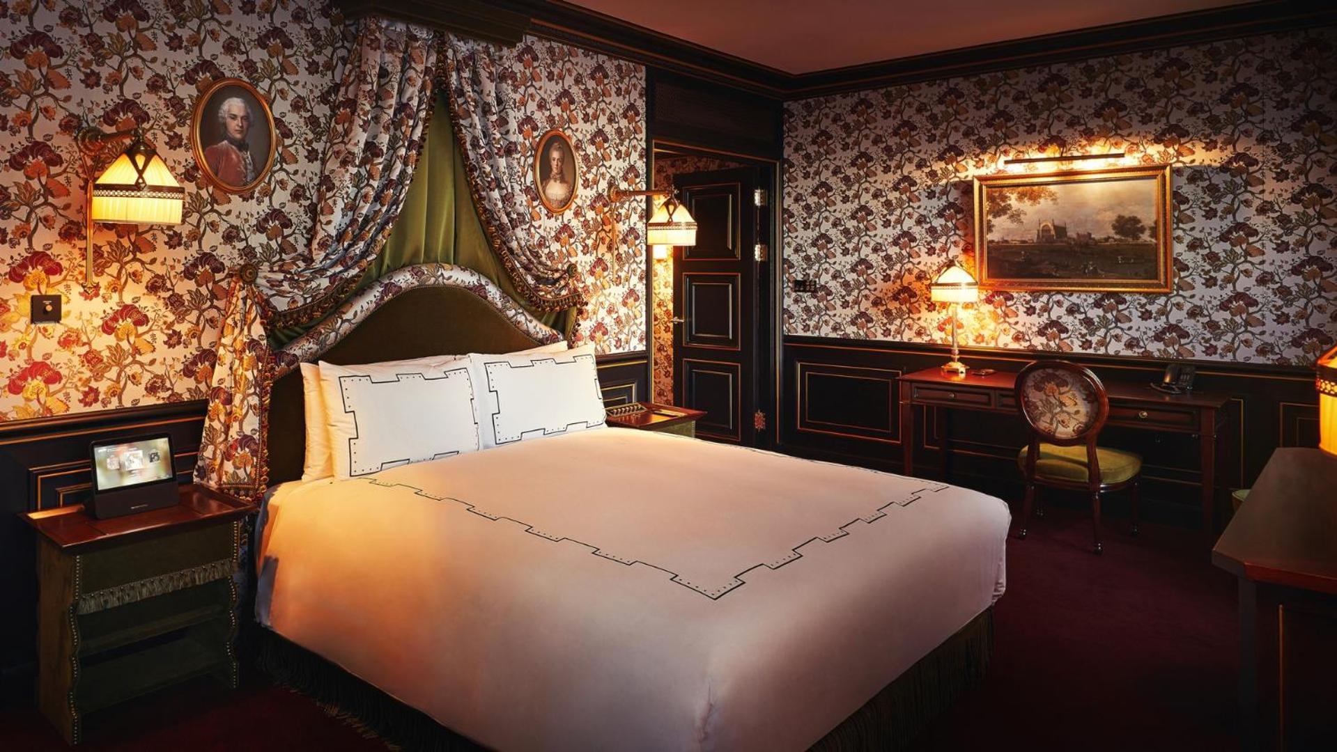 L'escape Hotel