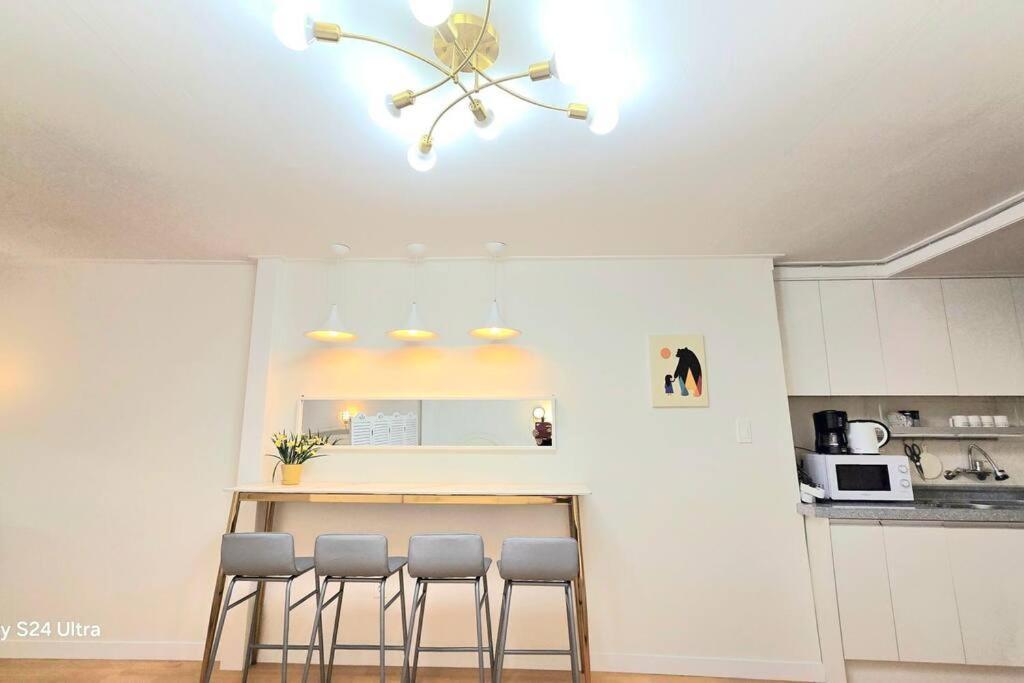 Gyeongbokgung - Two Bedrooms Apartment