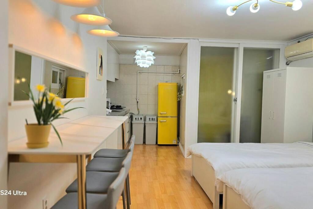 Gyeongbokgung - Two Bedrooms * Seoul