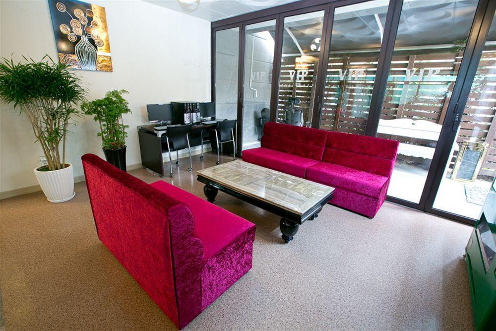 Vip Hotel 3*
