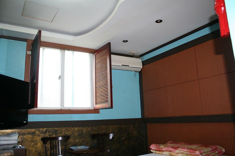 Oppa Hostel