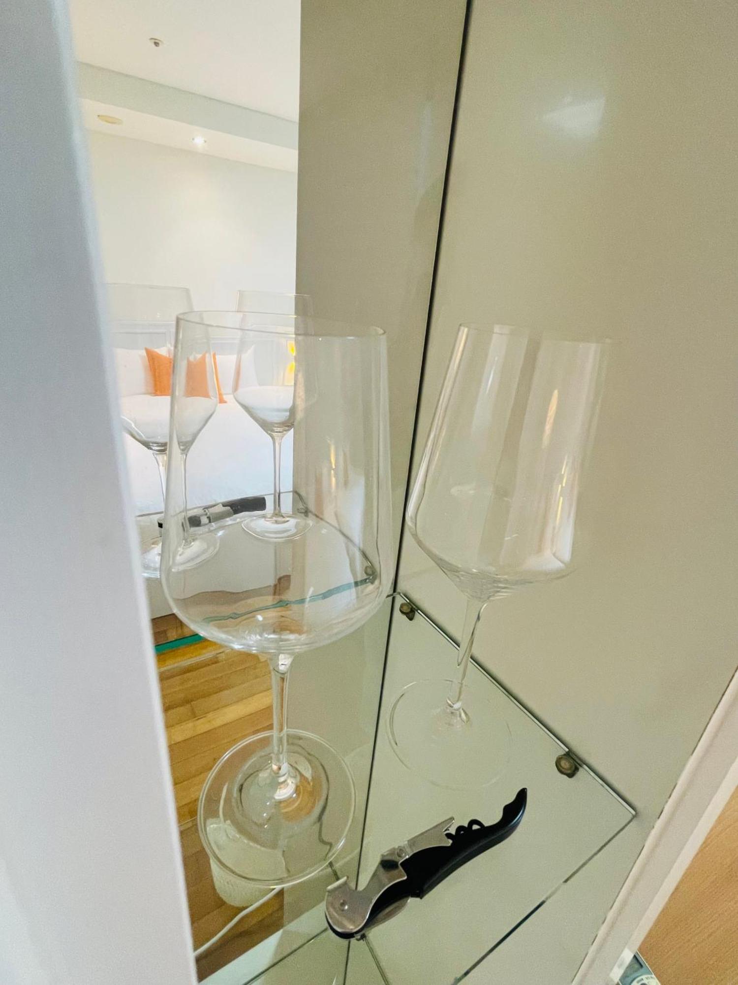 The Better In Md, Jongro Apartment