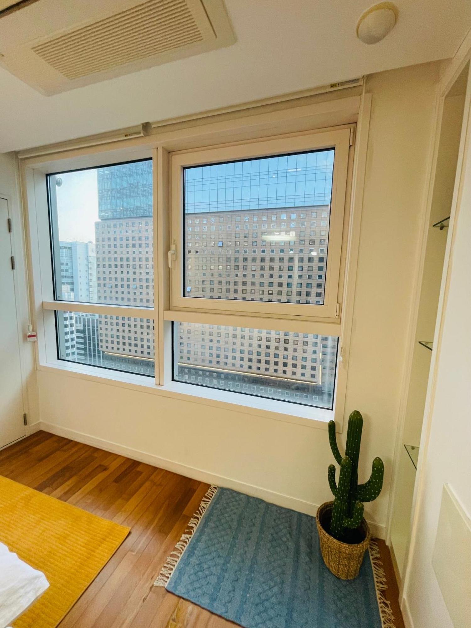 The Better In Md, Jongro Apartment