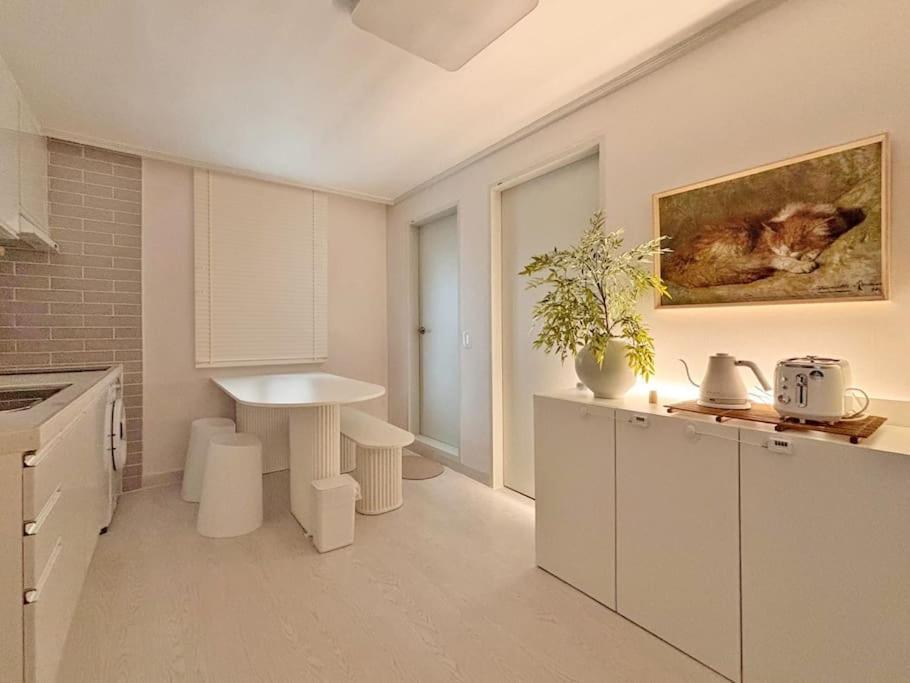 Apartment U