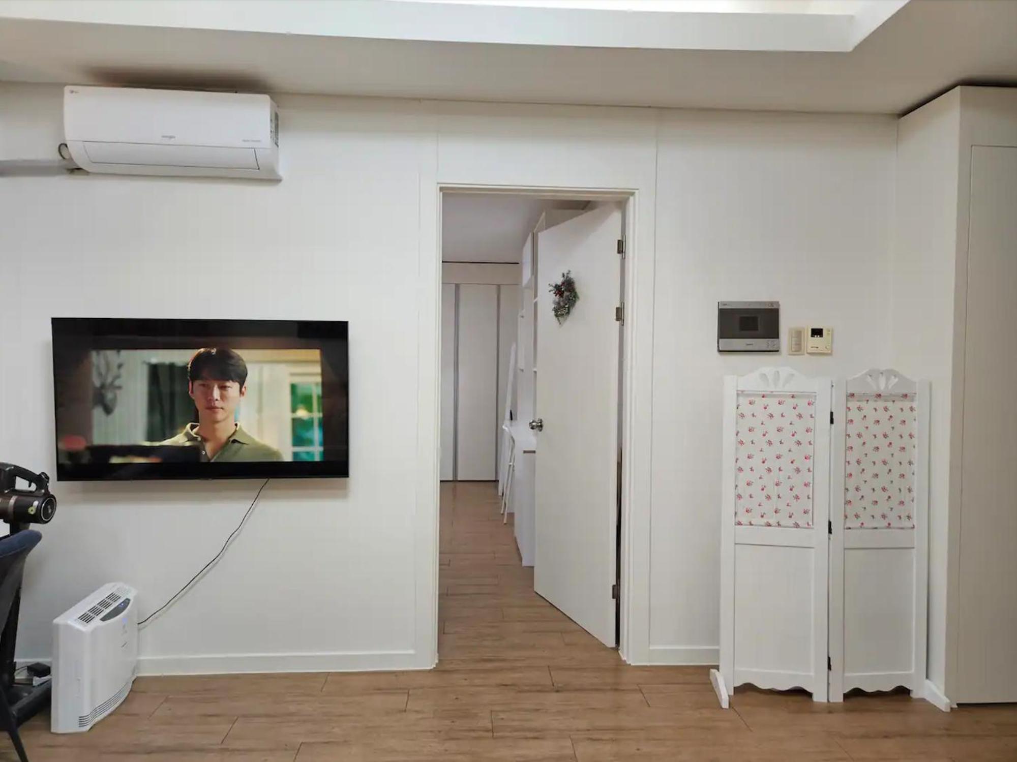 Apartment Gangnam Station Fun House