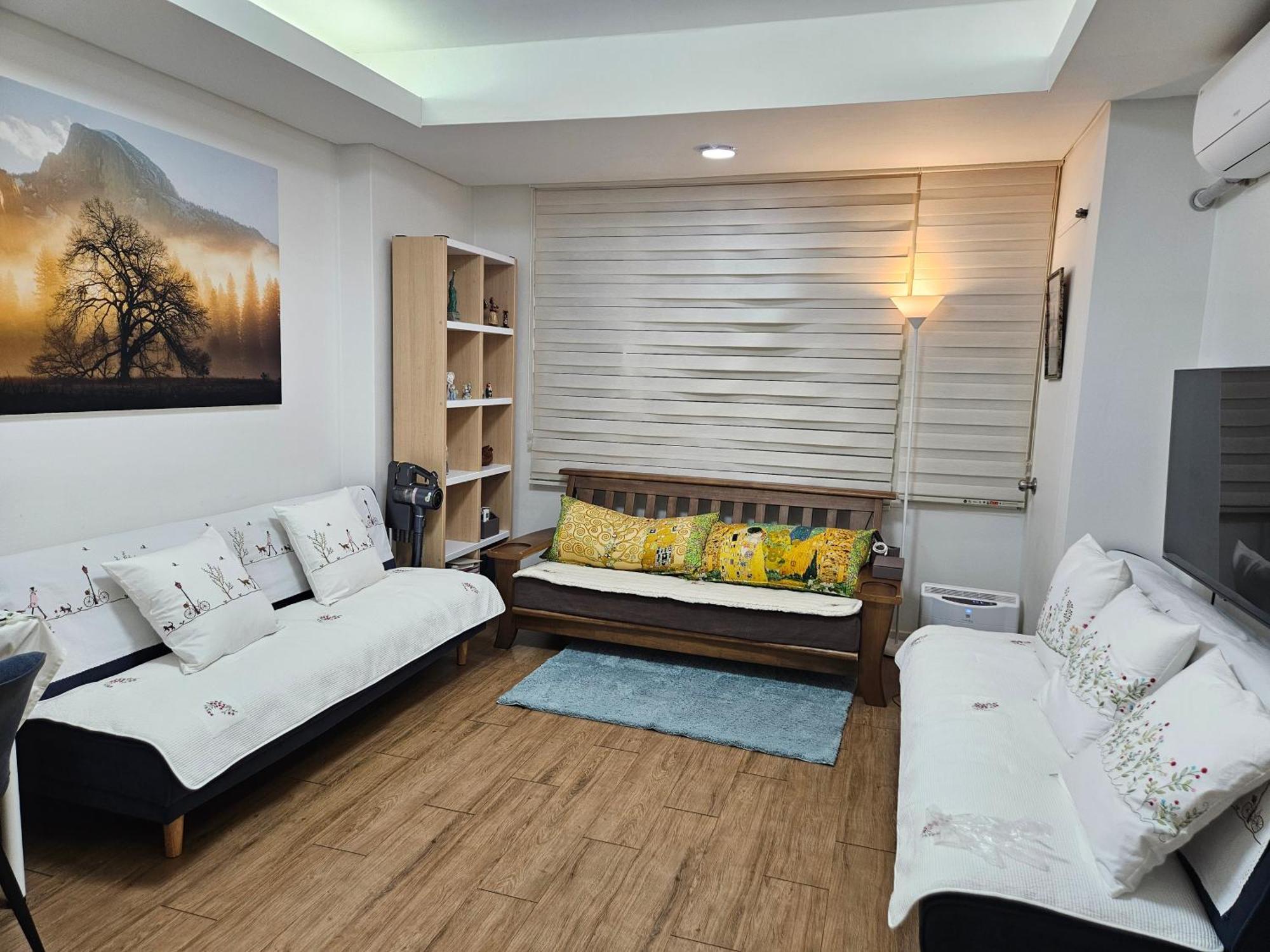 Apartment Gangnam Station Fun House