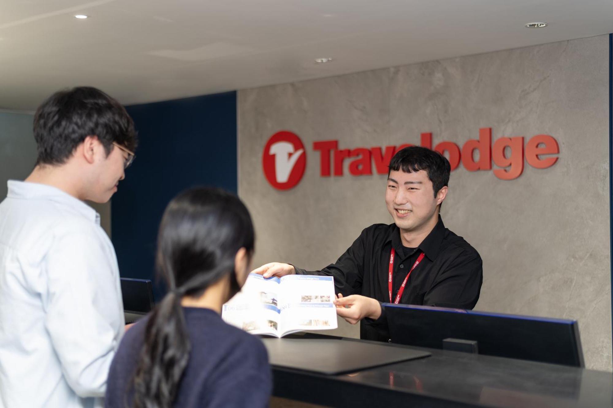 Travelodge Myeongdong Namsan 4*