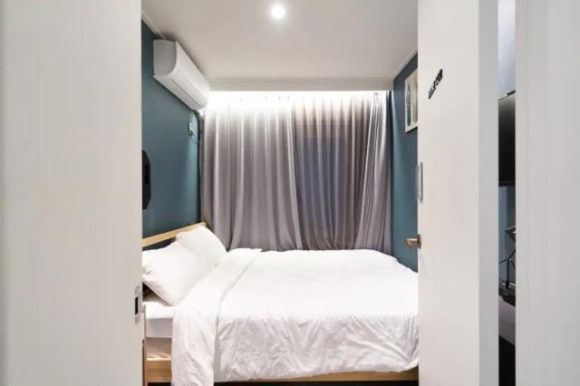 Cloud Hong-dae Apartment *