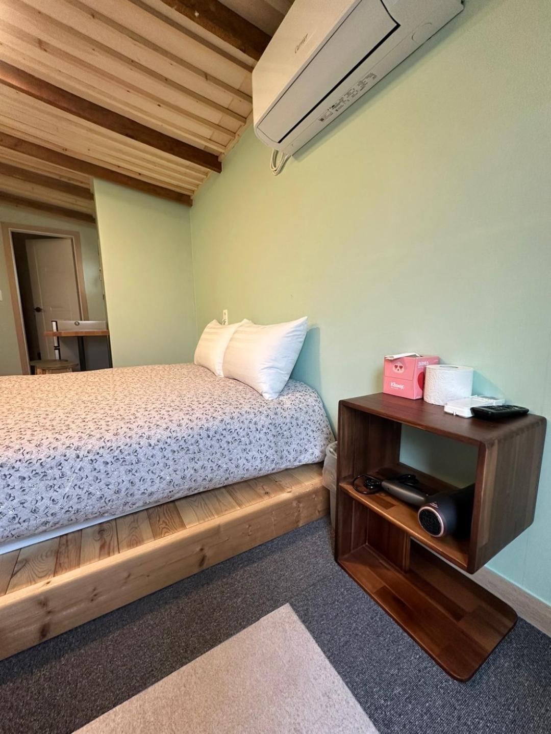 R Jongmyo Rumah tetamu *