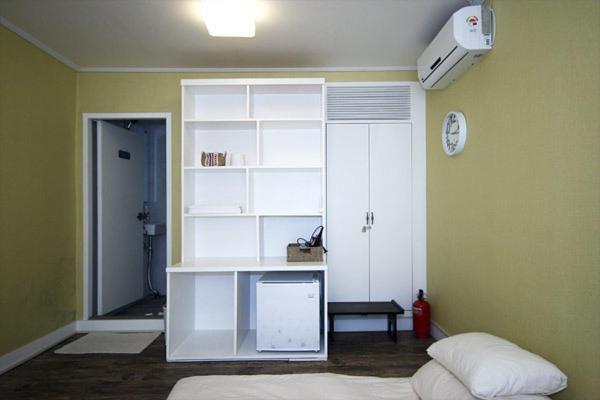 Crib 49 - Foreigner Only 2* Seoul