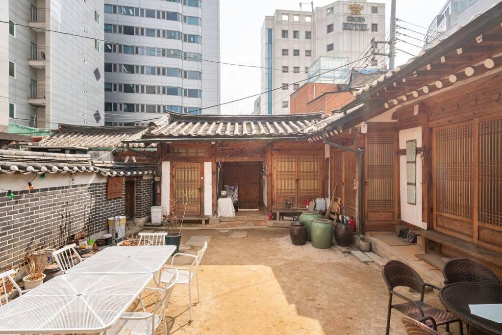 Namhyundang - Hanok Korean Traditional House * Seoul
