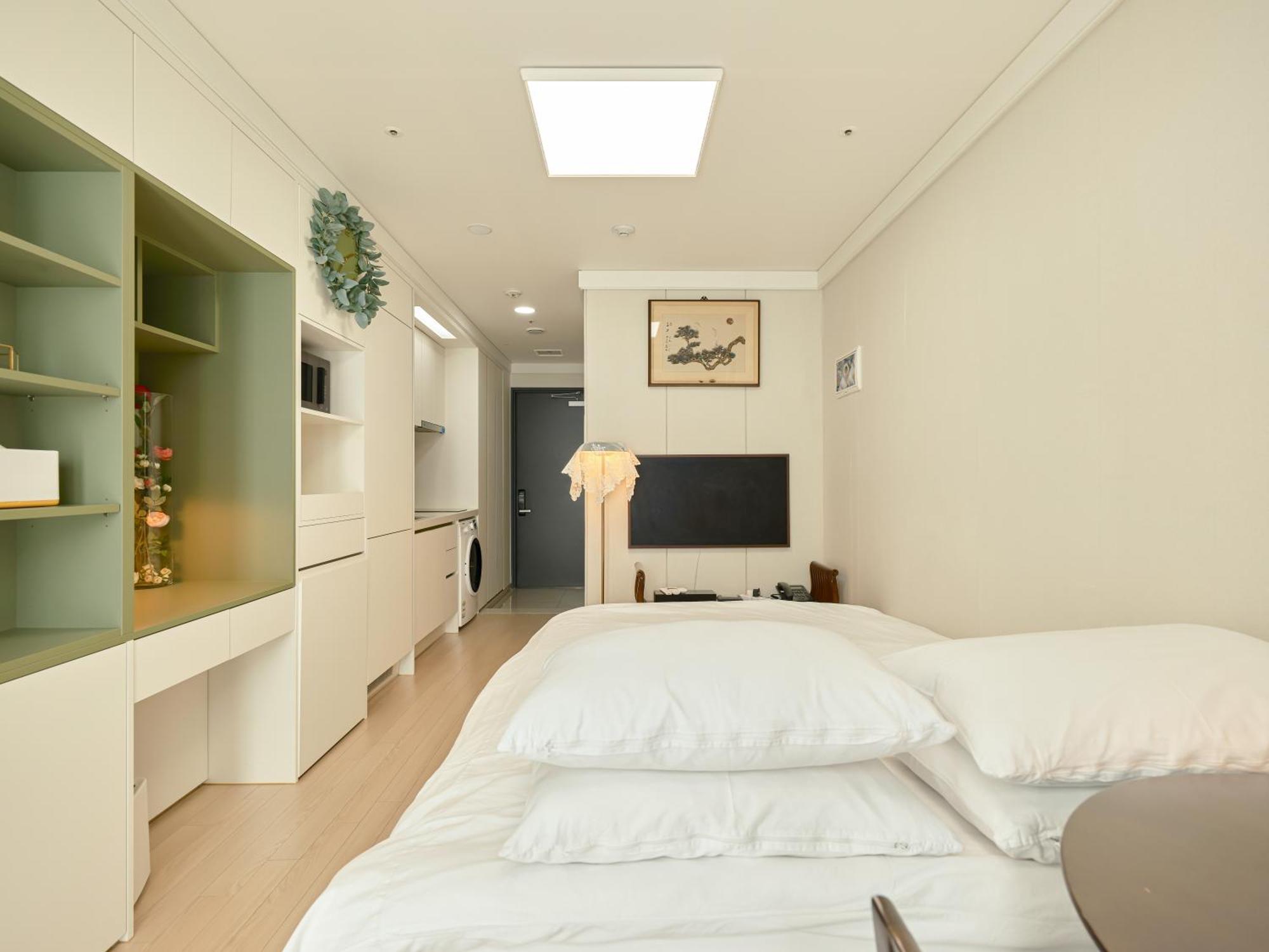 Comocasa Premium Terrace Apartment