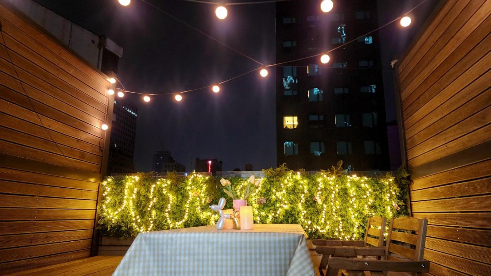 Comocasa Premium Terrace Apartment