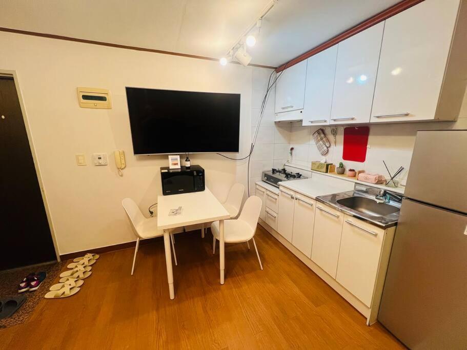 Apartment Jin House