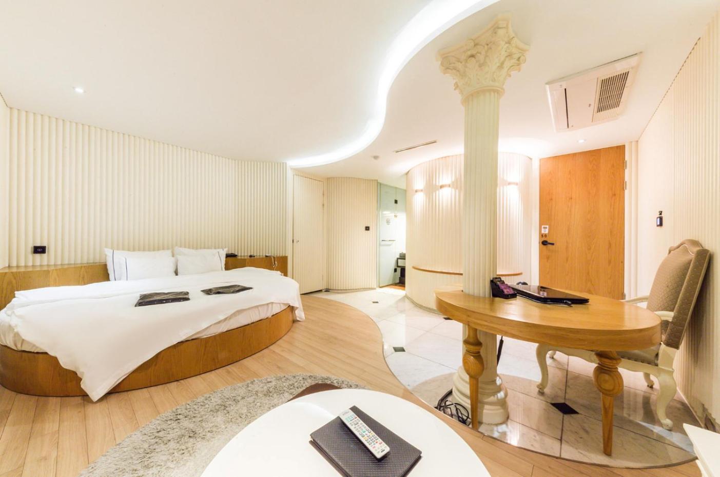 Cullinan Wangsimni 2* Seoul